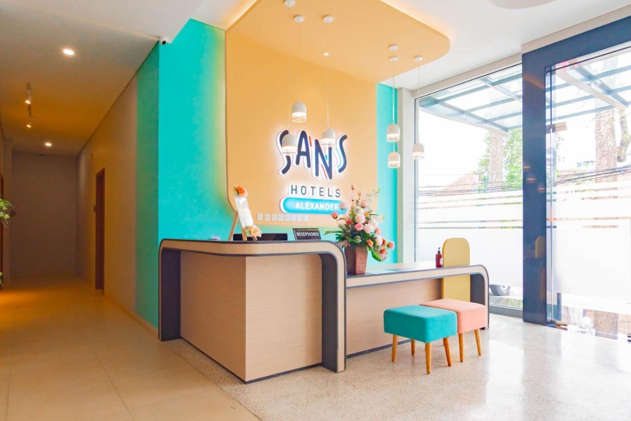 Sans Hotel Alexander Бандунг Екстериор снимка