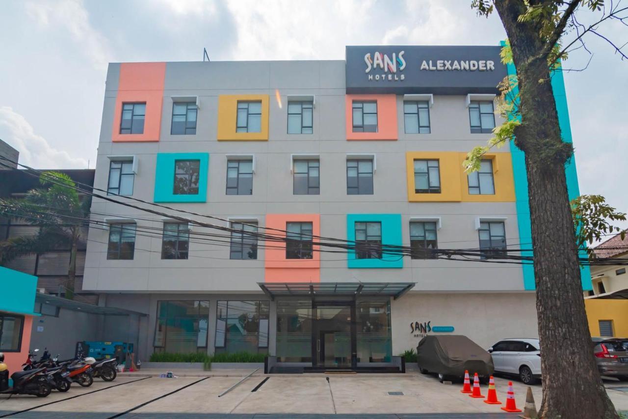 Sans Hotel Alexander Бандунг Екстериор снимка