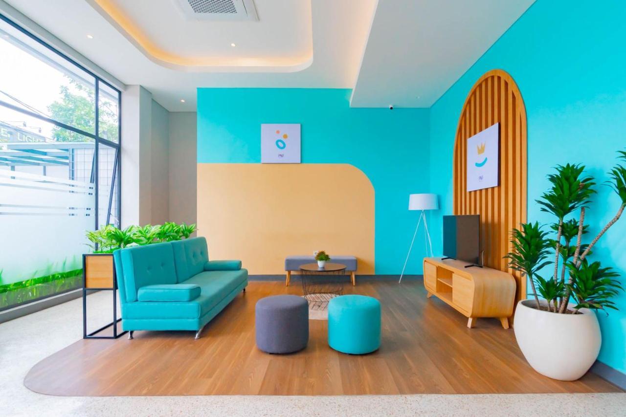 Sans Hotel Alexander Бандунг Екстериор снимка