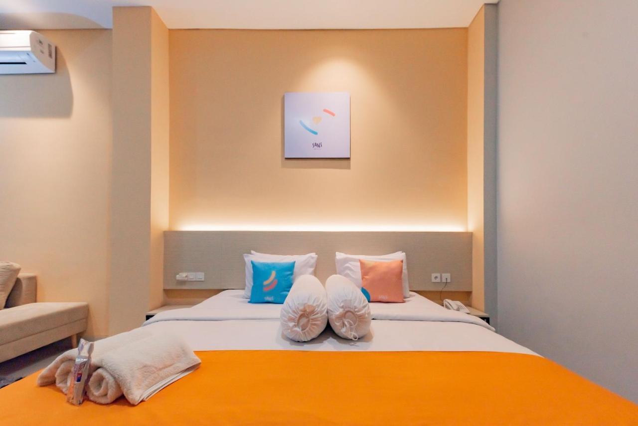 Sans Hotel Alexander Бандунг Екстериор снимка